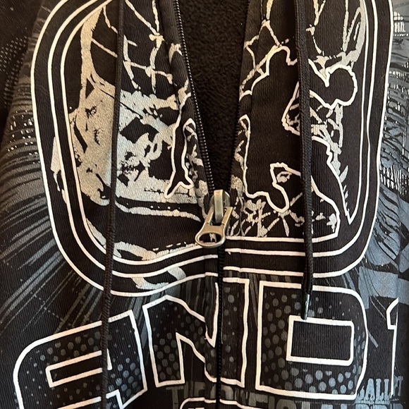 𝅺and 1 hoodie size L - Picture 3 of 9